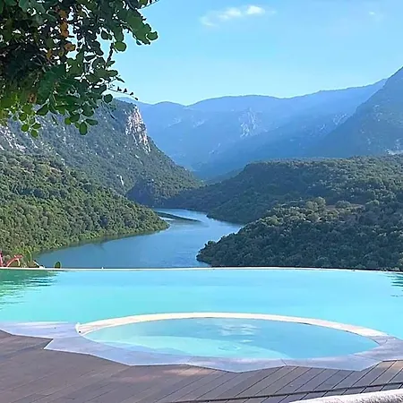 Cedrino Ξενοδοχείο