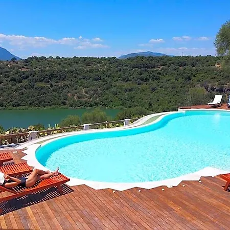 Ξενοδοχείο Cedrino 3*